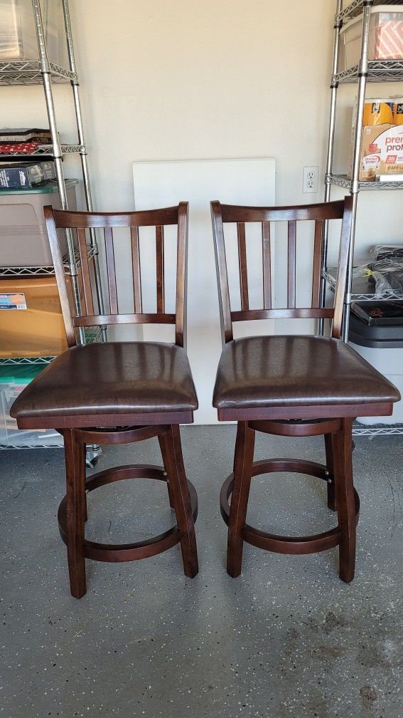 Bar Stools - Counter Height- Swivel