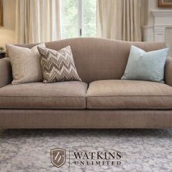 🛋️ 7FT SOFA – CLEAN, COMFORTABLE & READY FOR A NEW HOME 🛋️