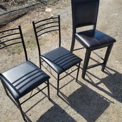 Free Chairs 