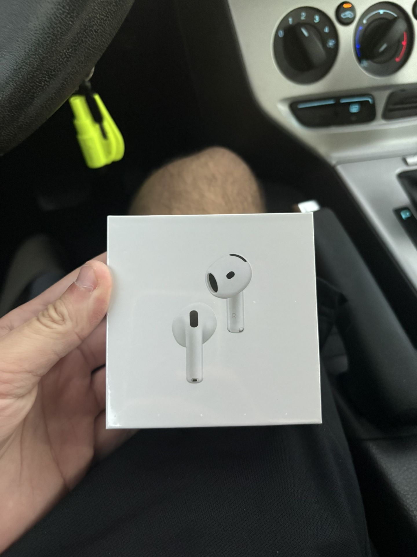 AirPods 4 ANC