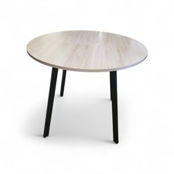 Round Table 