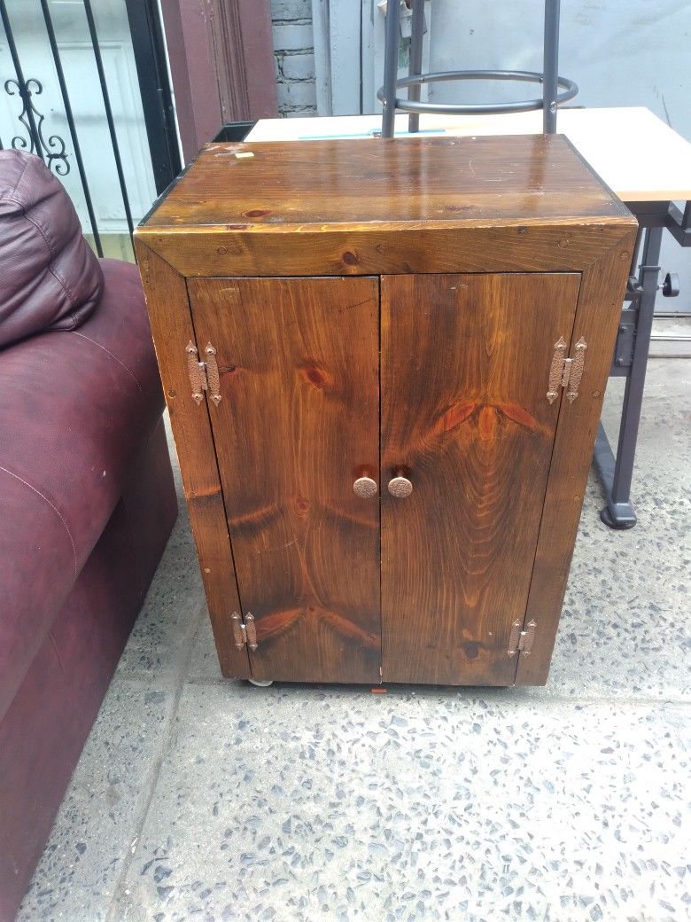 Kitchen Cabinet