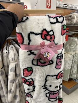Hello Kitty Blanket