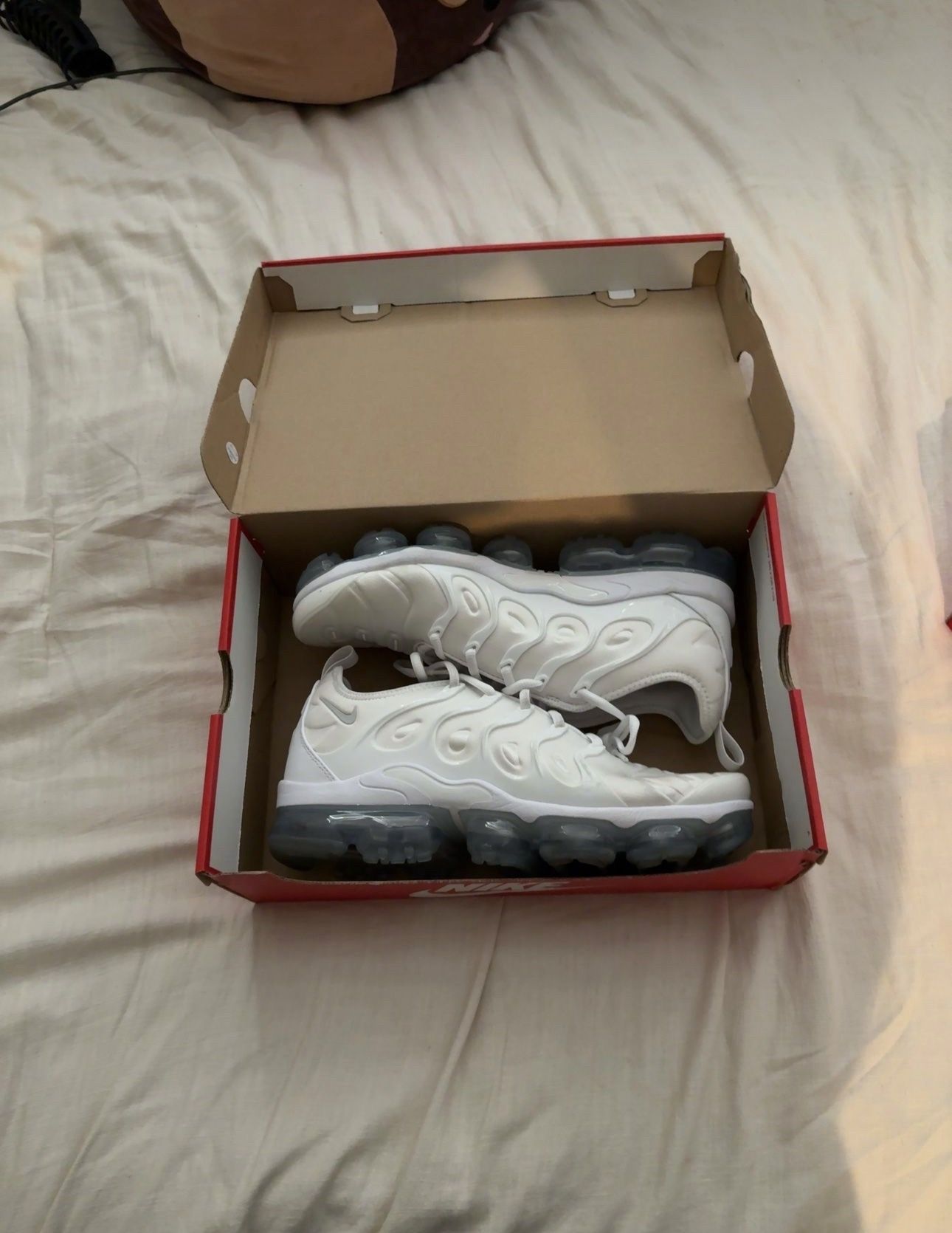 Nike Air VaporMax Plus Triple White