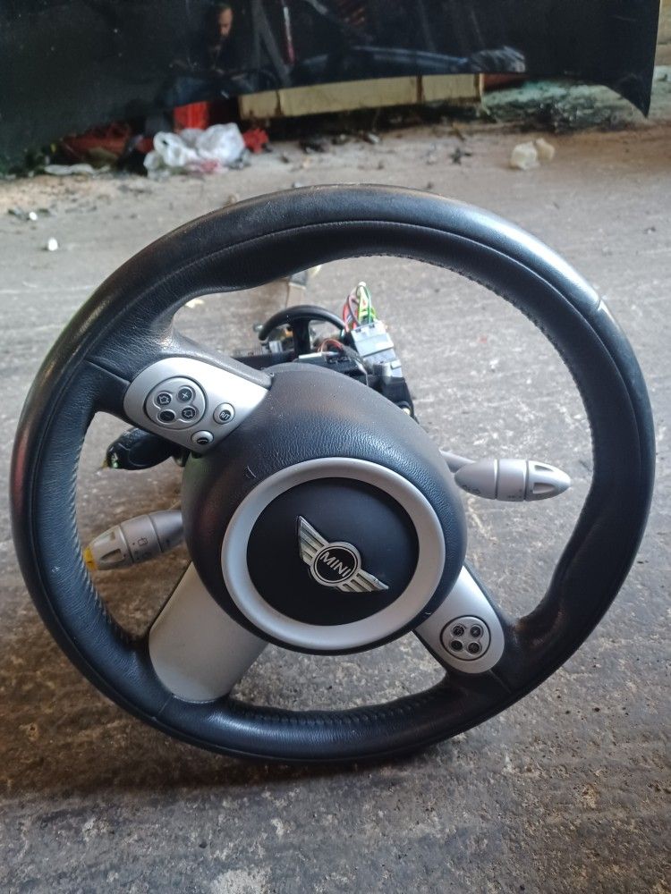 06 Mini Cooper S Steering Column Complete