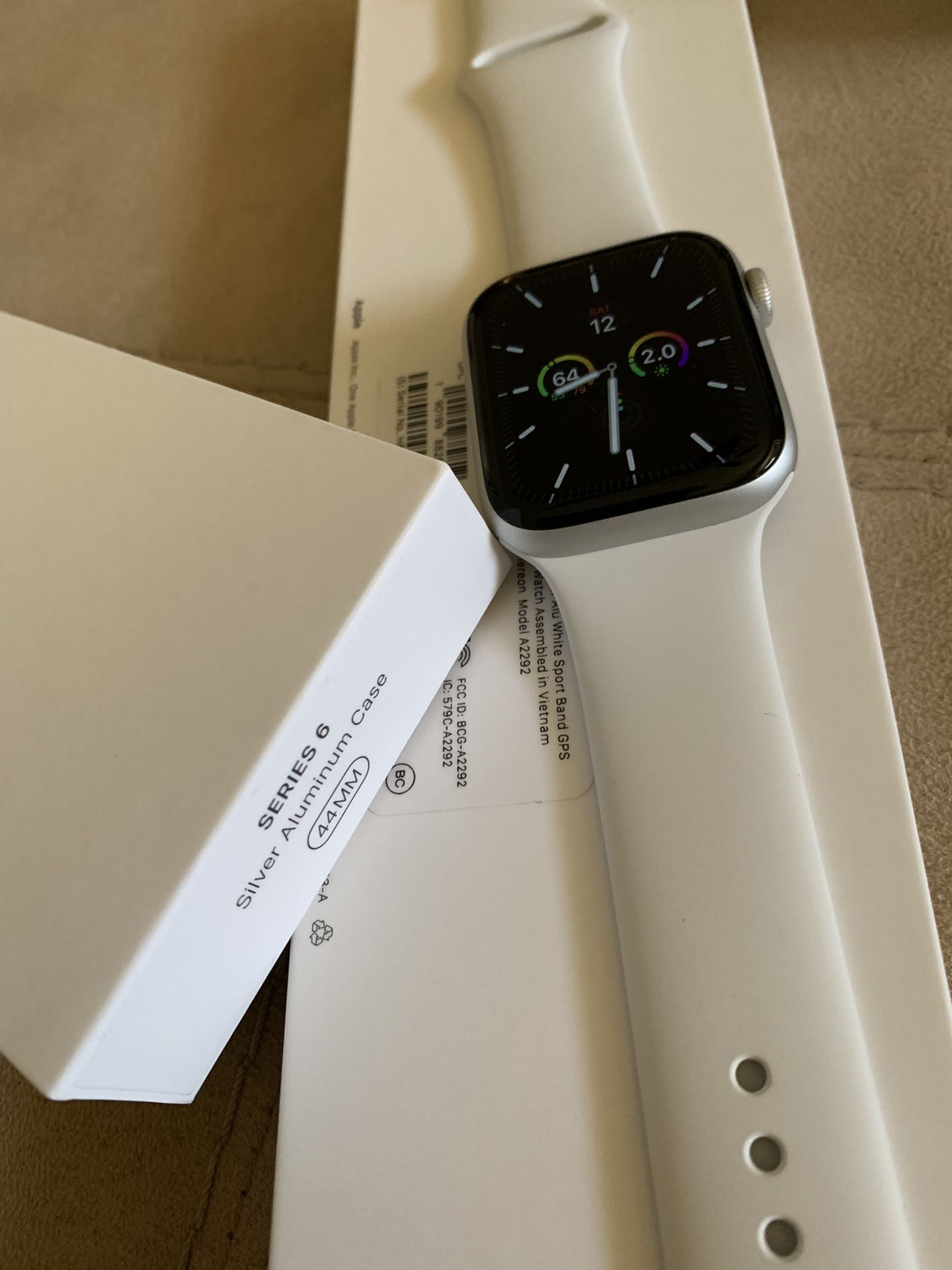 Apple Watch Series 6 (GPS) 44mm Silver Aluminum Case with White
