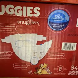 Huggies Pampers 
