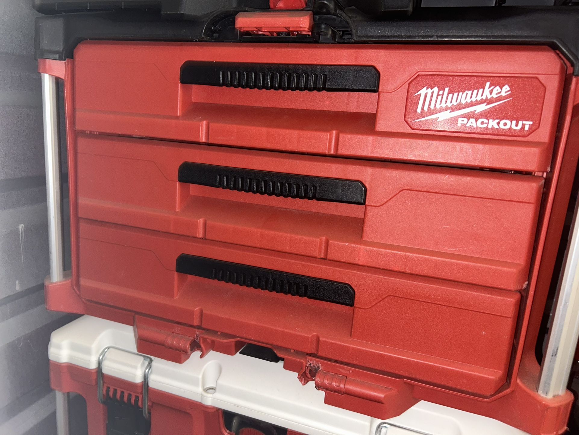 Milwaukee Packout 3 Drawer Tool Box