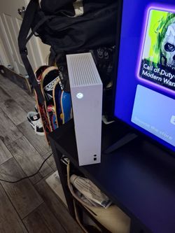 Xbox series s with controller
