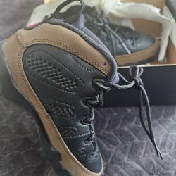 Kids Jordan 9 Retro