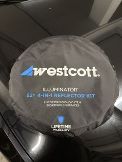 Illuminator Collapsible 4-in-1 Sunlight/Silver Reflector (52")