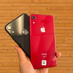 iPhone XR 64 GB Unlocked Each $239