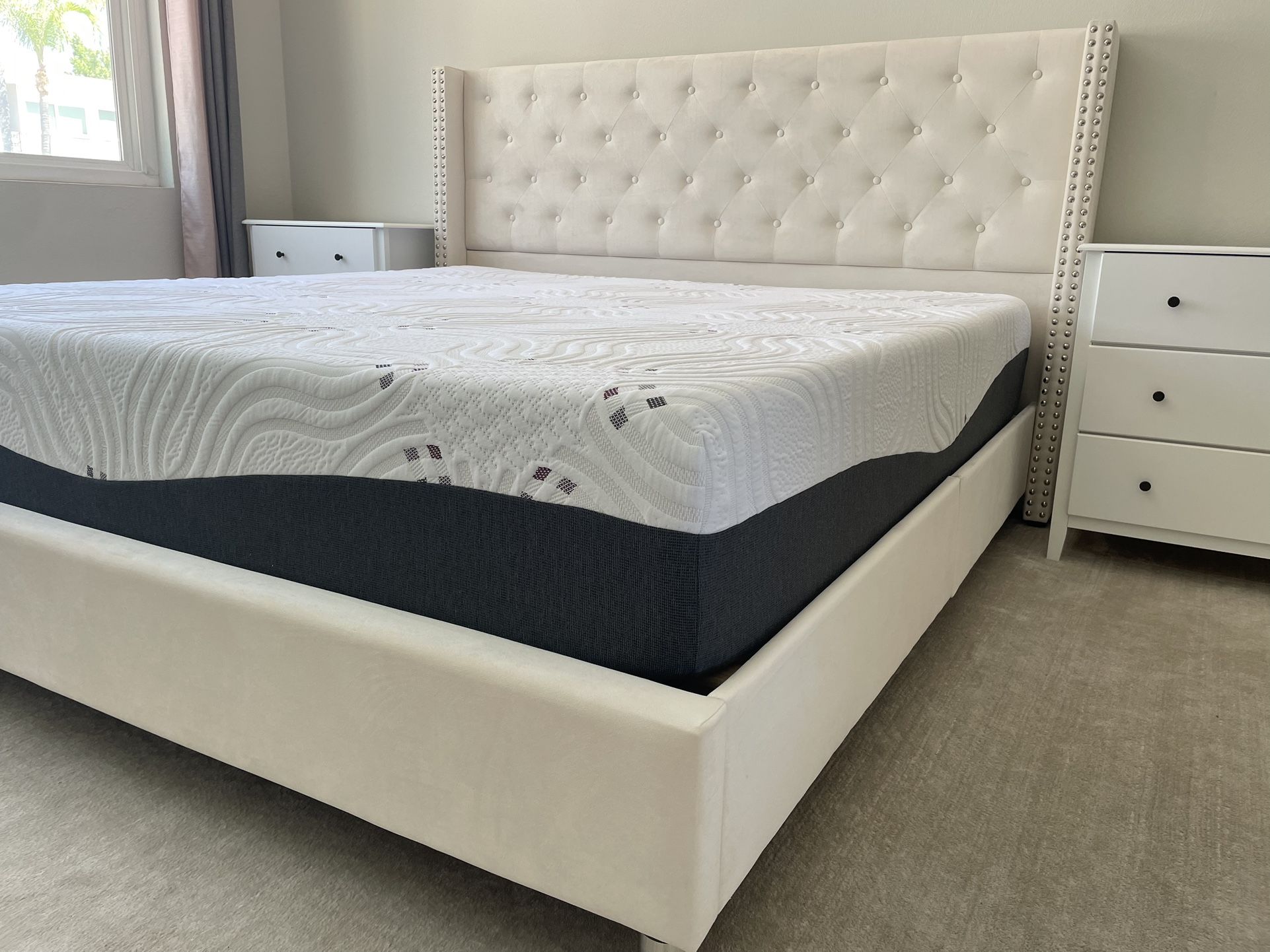 King Bed And Mattress