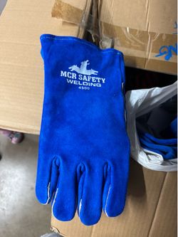 Welding gloves