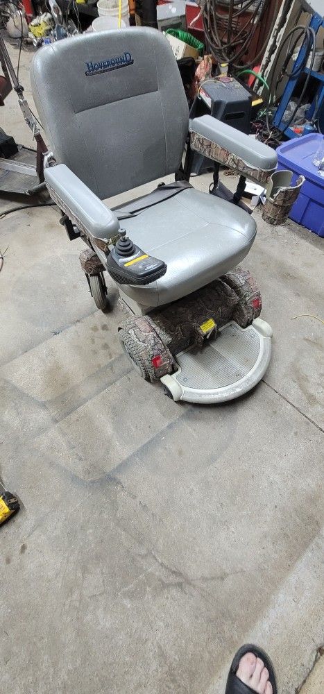 HooverRound Mobility scooter