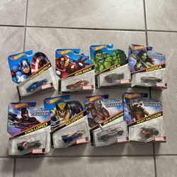 Hot wheels Marvel Cars Lot! Iron Man, Hulk, Wolverine, Etc