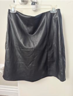 Old Navy Faux Leather Skirt Medium