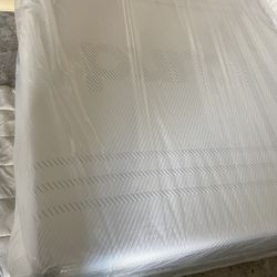 Purple plus mattress Brand New  King/cali king $650 ❌ $750with box spring   Queen size $550 ❌ $610with box spring   Full size $500 ❌ $560 with box spr