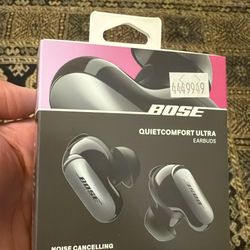 Bose Quiet comfort Ultra Earbuds New In Box