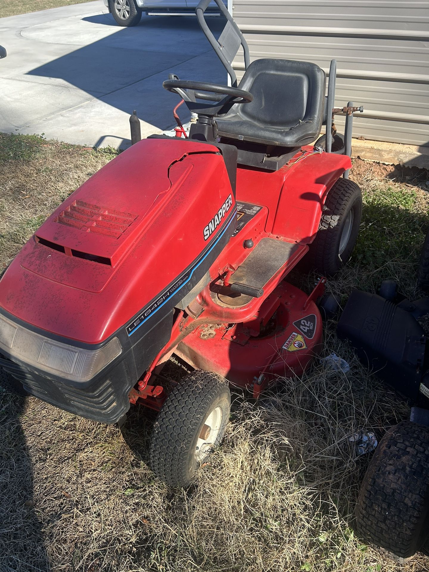 Snapper Riding Mower / Read Below ⬇️