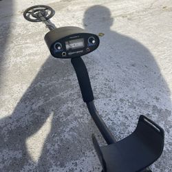 Bounty Hunter Metal Detector