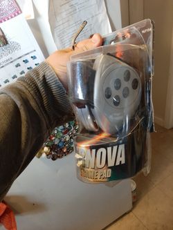 Manhattan supernova flexible game pad