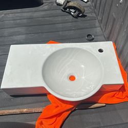 Wall Hung Sink