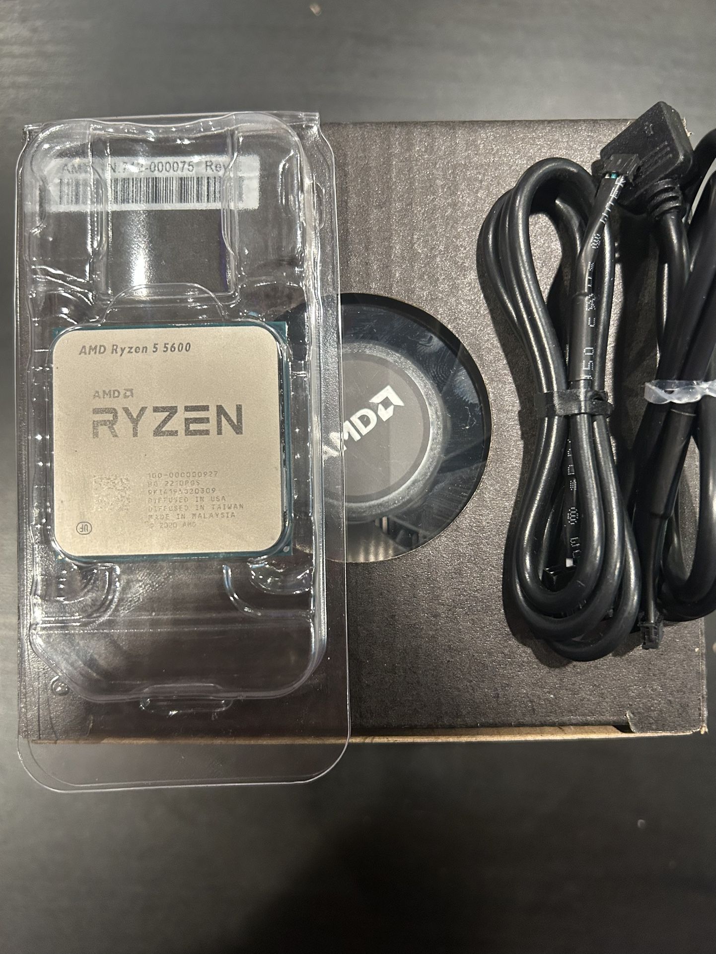 Ryzen 5 5600 // Wraith Prism RGB Cooler Combo