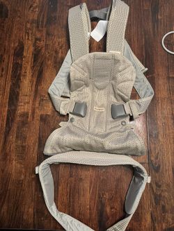 NEW- BabyBjorn Carrier One Air 3D Mesh