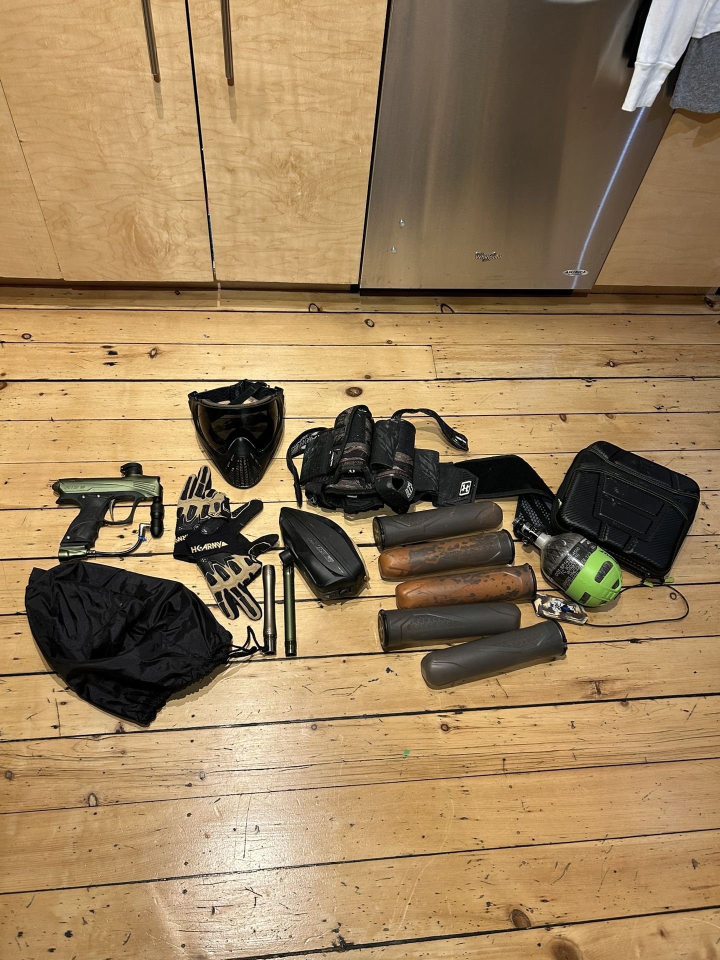 Full custom paintball kit