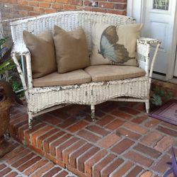 Vintage Solid Distressed Wicker Bench