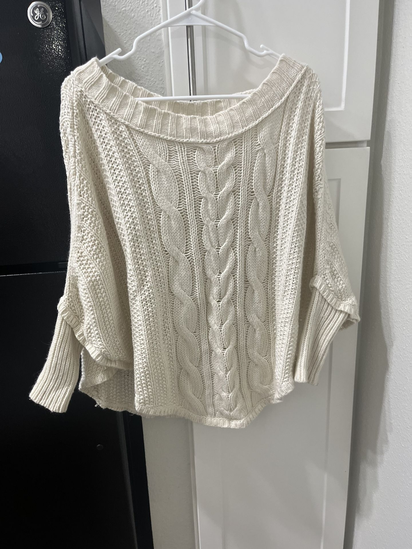 Women's Boatneck Poncho Sweater(xs/s)