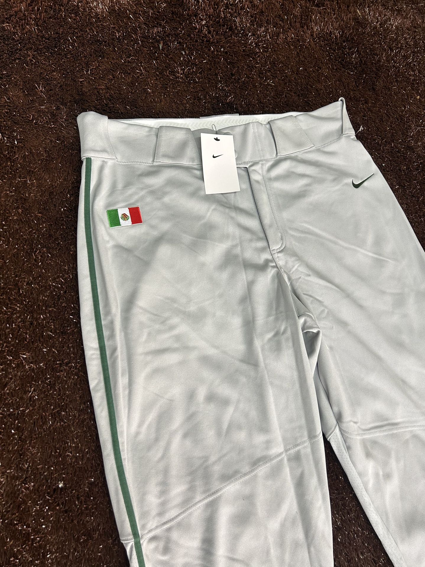 Men’s Nike Mexico Patched Baseball Pants Size XL