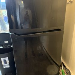 Whirlpool Refrigerator 