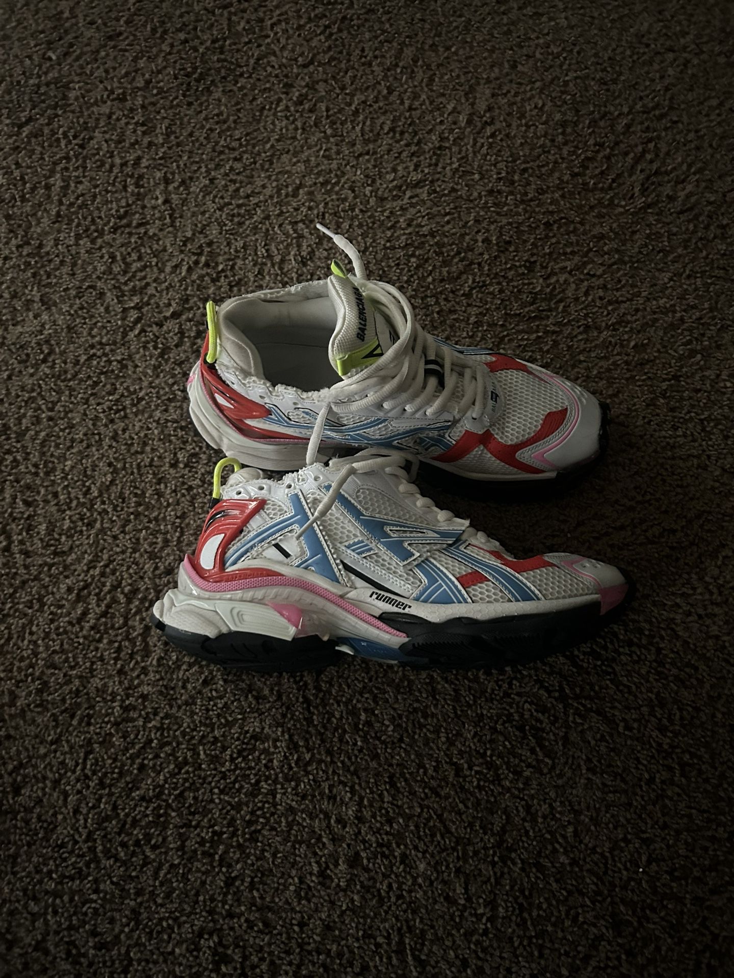 Balenciaga Runners SZ 10