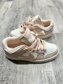 Light Pink Nike Dunks Size 6.5