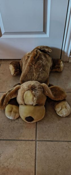 vintage Animal Alley Darby dog stuffed plush animal, originally sold at Toys "R" Us around the year 2000
