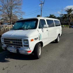 1992 Chevrolet G-Series Van