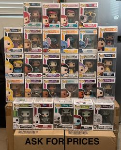 Different Disney characters Pops 