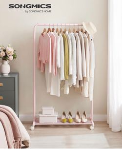 clothes rack with wheels