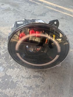 2019 2020 2021 2022 2023 2024 2025 Mercedes-Benz G550 G63 Right Passenger Side Headlight OEM Complete A4639069402