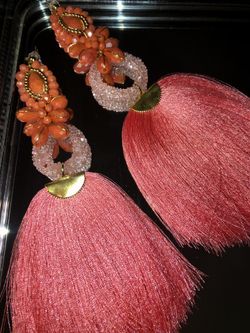 Aretes de cristal checo y mota de ceda