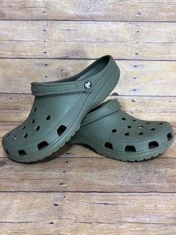 Crocs Classic Clogs Size 9 Men’s /11 Women’s - Army Green Slipon