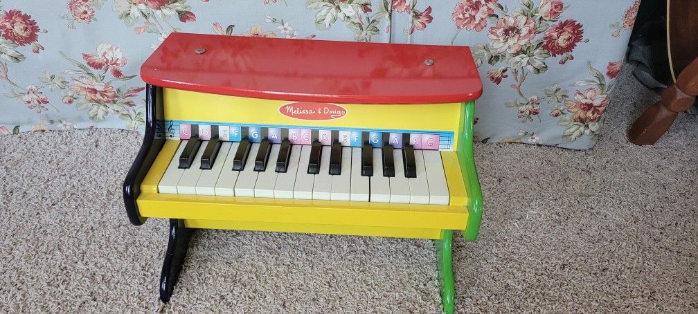 Melissa and Doug Piano