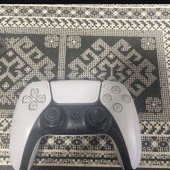 PS5 controllers for sale. Need gone !! Willing To Trade 