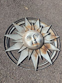 Metal Sun Face GARDEN Decor