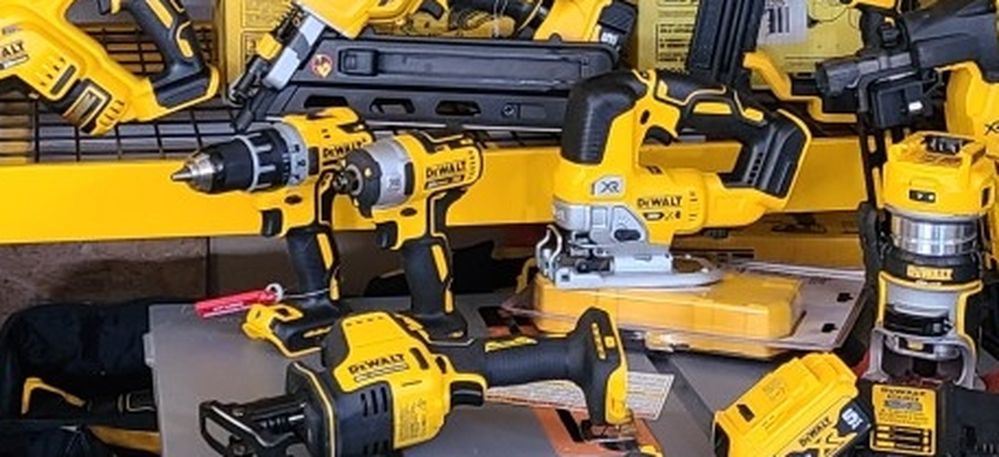 Dewalt XR 20V Cordless Tool Time • Framing Nailers, Sawsalls, Fencing Nailers, Router, Drill/Drivers, JigSaw, Multitools, And More...l