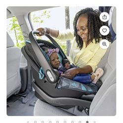 BABY CAR SEAT BRAND NEW IN BOX 