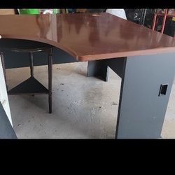 Free Corner Desk