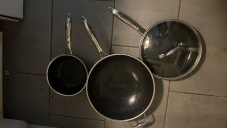 HexClad Hybrid Nonstick  Wok Pan And A Pot And A Flying Pan 